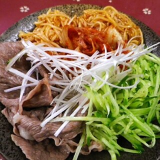 牛肉きゅうりの汁なしピリ辛素麺